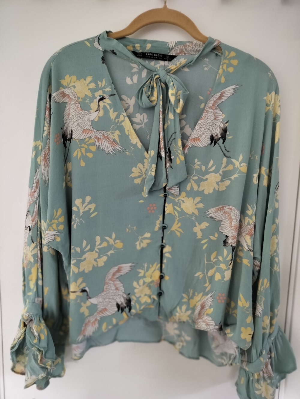 Zara Basic Collection Blouse Crane and Floral print Muted Sage Large